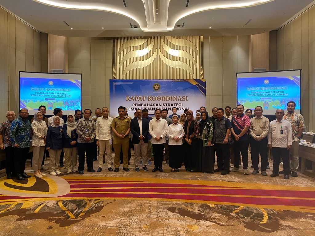 Foto Bersama Stakeholder Persusuan